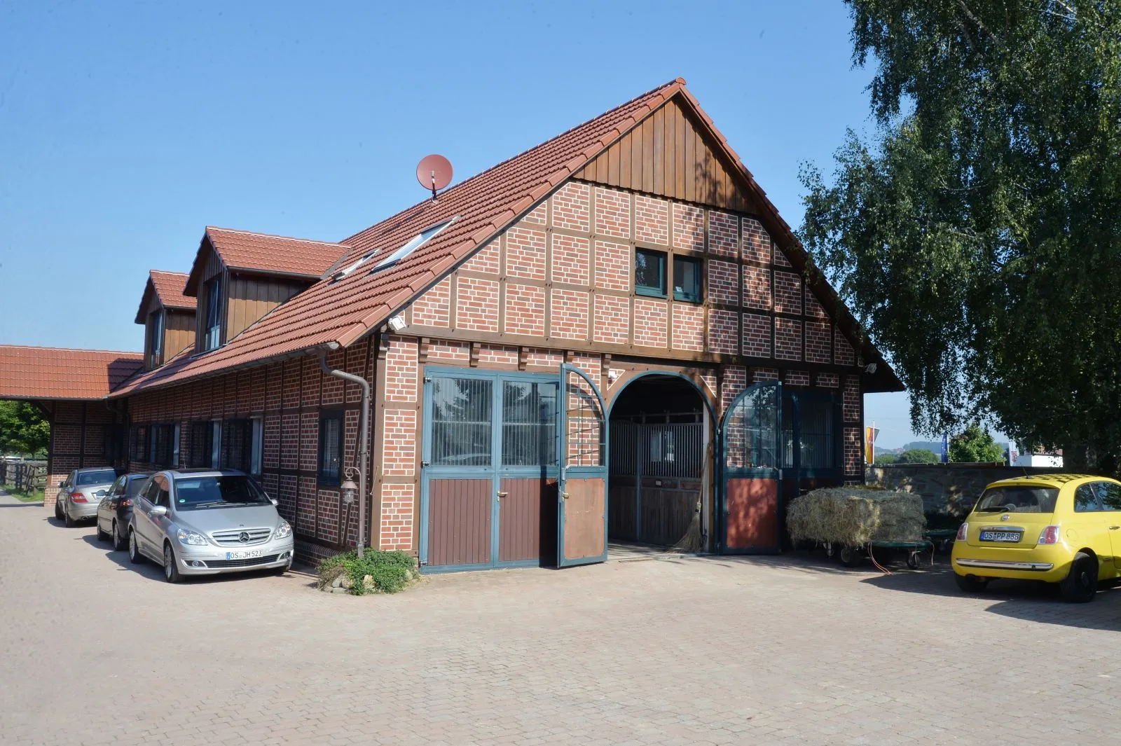 Fachwerk-Gebäude der Anlage